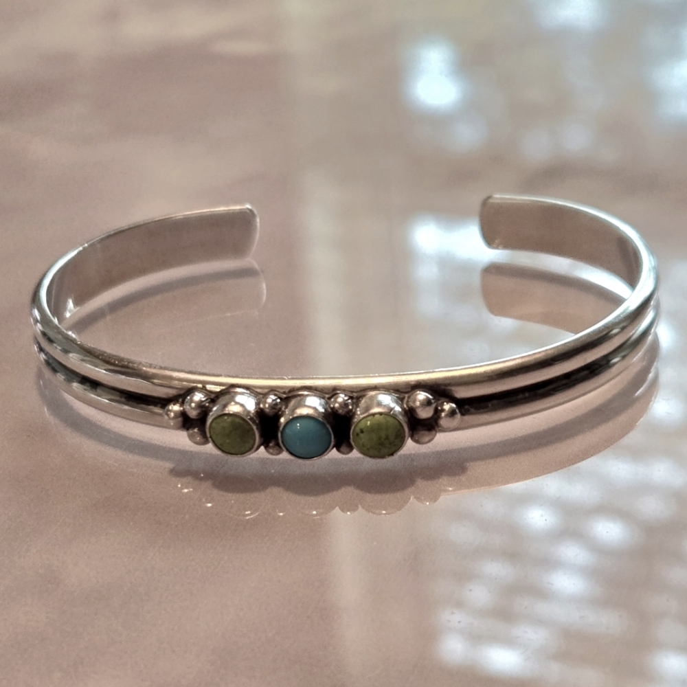 Sterling Silver Native American Navajo Signed Bracelet